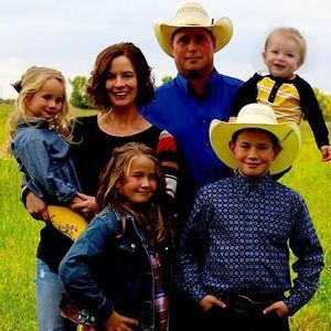 Meet your Posher, Shelly